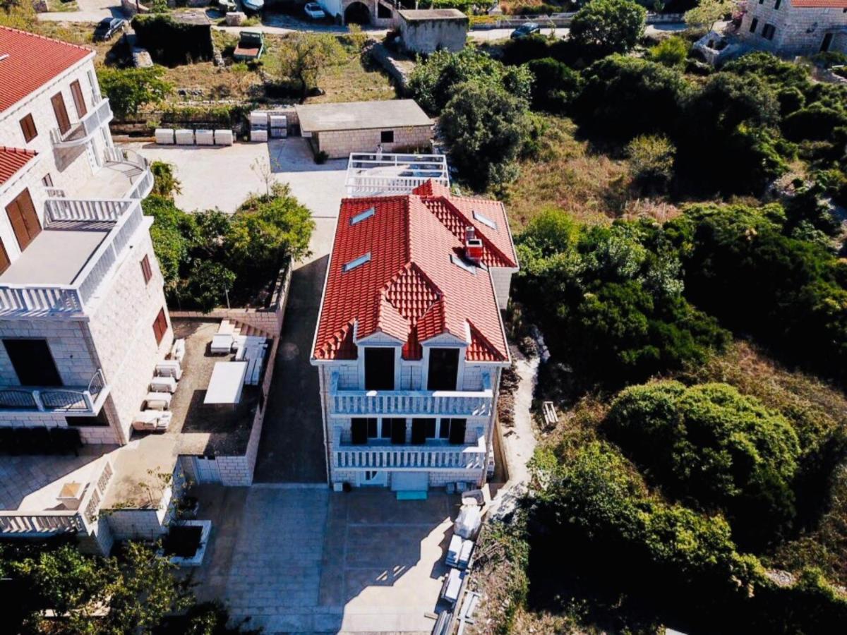 Villa Tonika ポヴィヤ エクステリア 写真